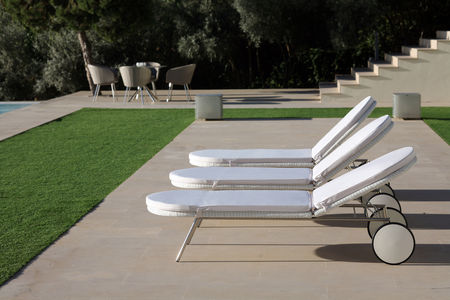 Shell Sunbed, click to enlarge